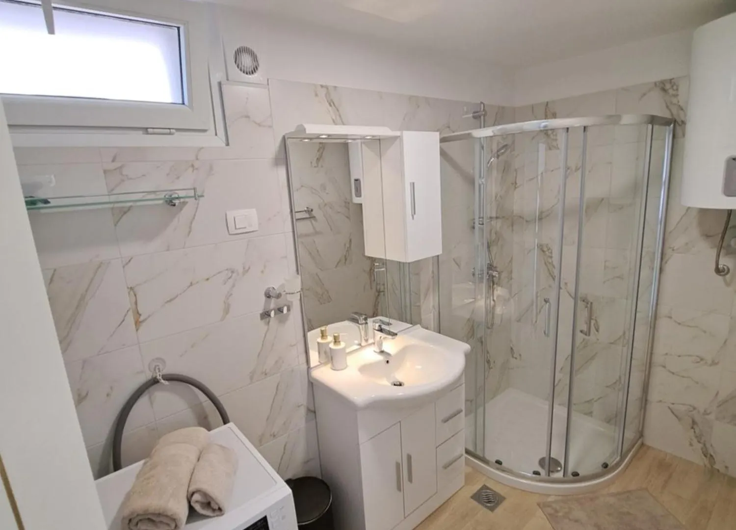 Apartment Lili - 2 Bedroom Apartment In Center Pazin 0*,